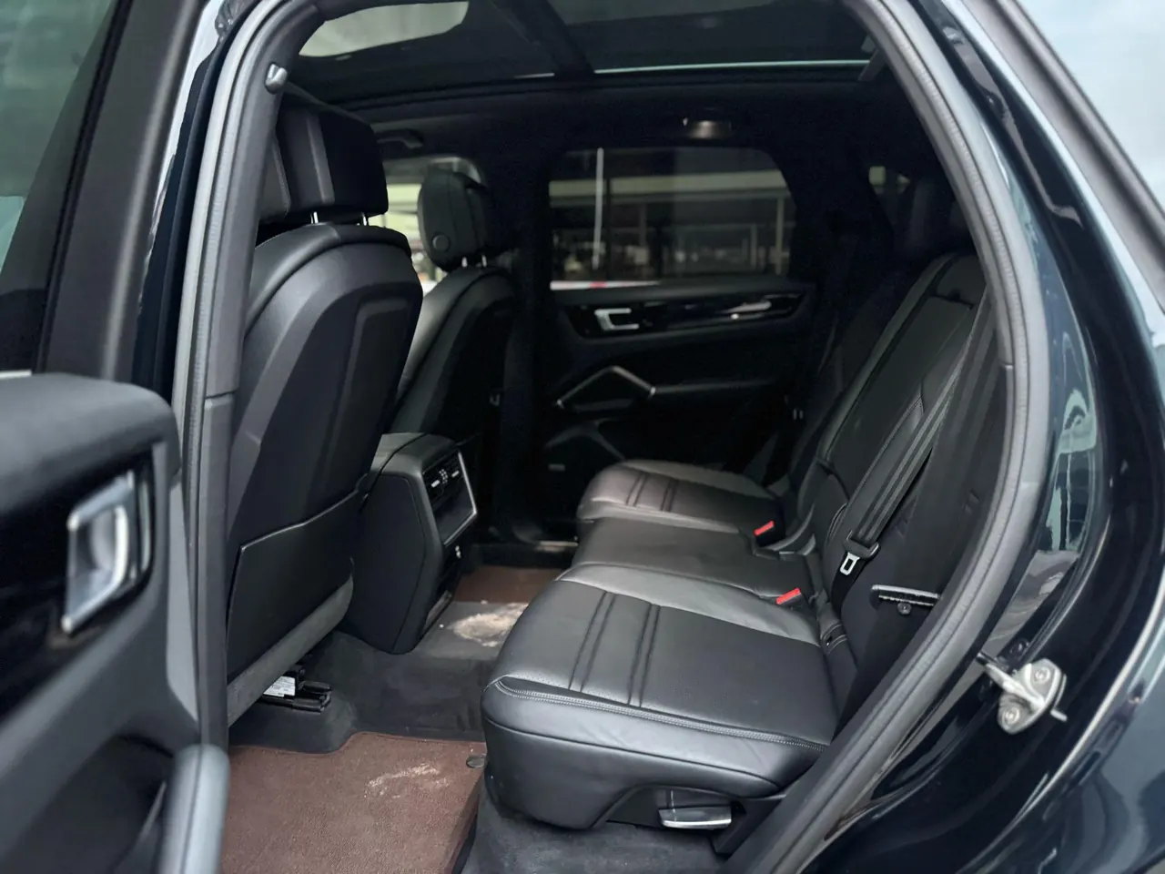 Porsche Cayenne New Energy (Imported) 2021 Cayenne Oil and Electric Hybrid 2.0T Automatic Gear 7