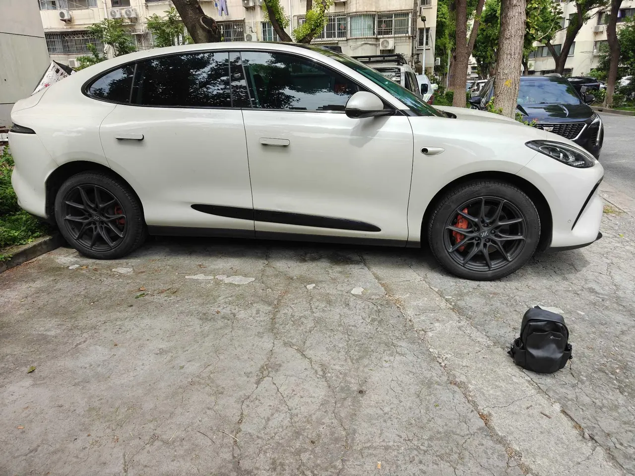 IM 2023 IM LS6 Max Standard Edition Automatic Gear 4