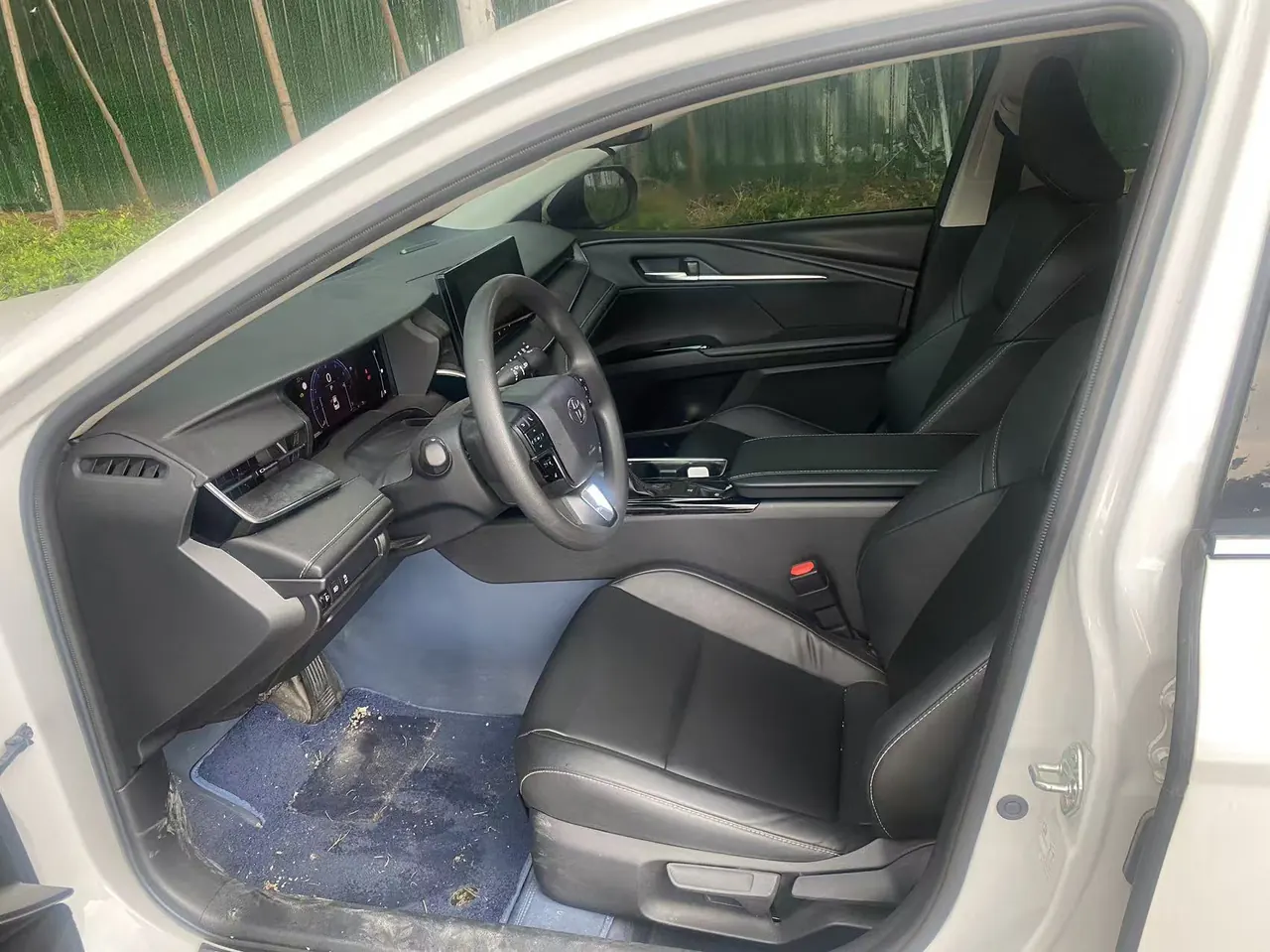 Toyota 2024 Camry Dual Engine 2.0HE Stepless Elite Automatic Gear 7
