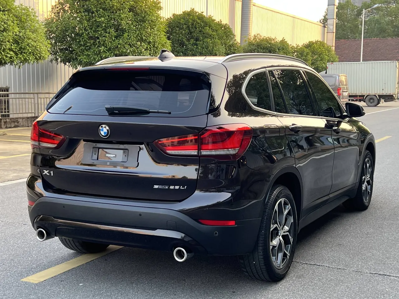BMW 2021 X1 sDrive25Li 2.0T Leading Automatic Gear 12