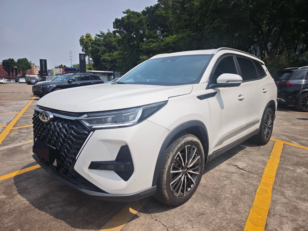 Открыть галерею: Chery 2024 Ruihu 8 PRO 1.6T 290T Champion Edition Two-Drive Peak Edition 7-seat Automatic Gear