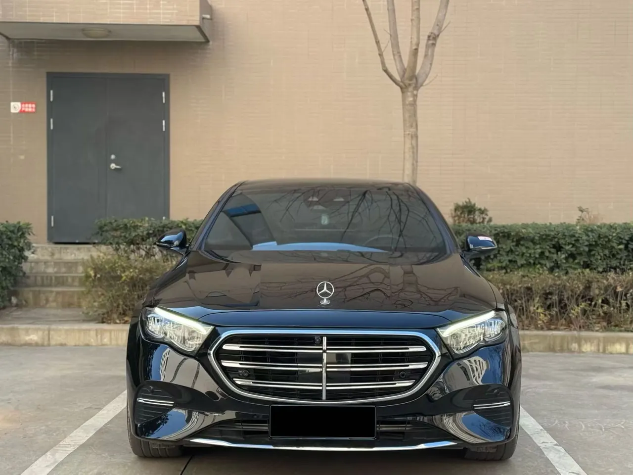 Mercedes Benz E Class 2025 E 300 L 48V 2.0T Luxury Automatic Gear 3