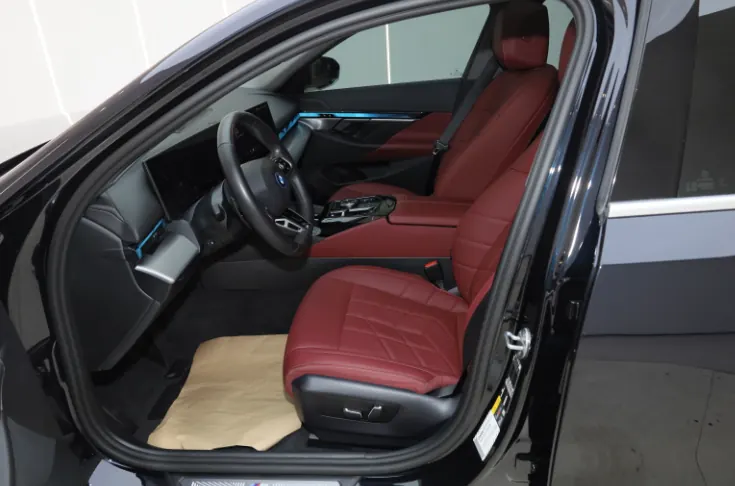 BMW 2024 i5 eDrive 35L M sports suit automatic gear 3