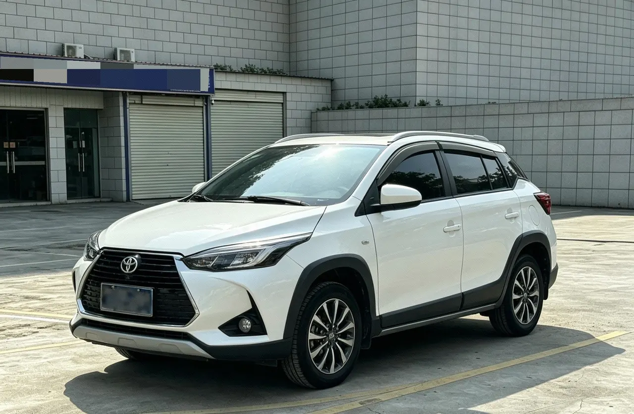 Открыть галерею: Toyota yaris 2021 YARiS L to dazzle 1.5 stepless distinguished version of automatic gear