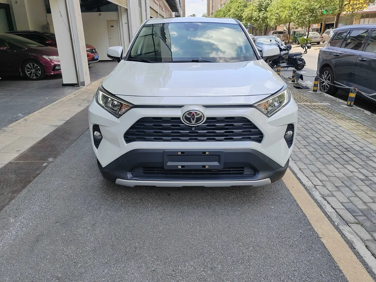 Toyota 2021 RAV4 Rongbo 2.0 Stepless Two-Drive Fashion Edition Automatic Gear 2