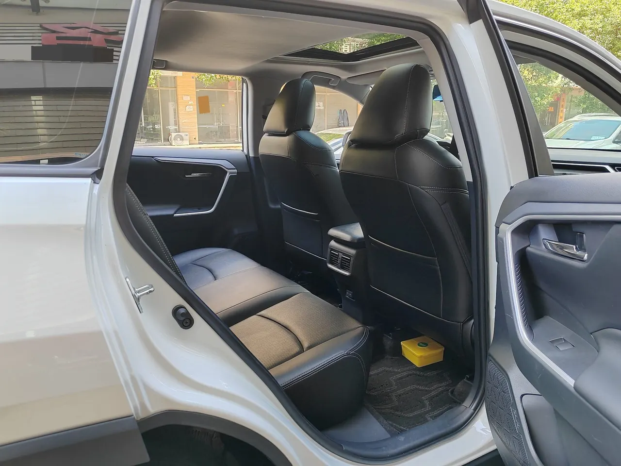 Toyota 2021 RAV4 Rongbo 2.0 Stepless Two-Drive Fashion Edition Automatic Gear 9