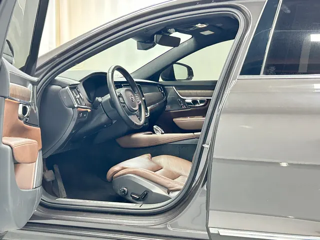 Volvo 2021 S90 48V 2.0T B5 Zhiyuan Sports Edition Automatic Gear 14