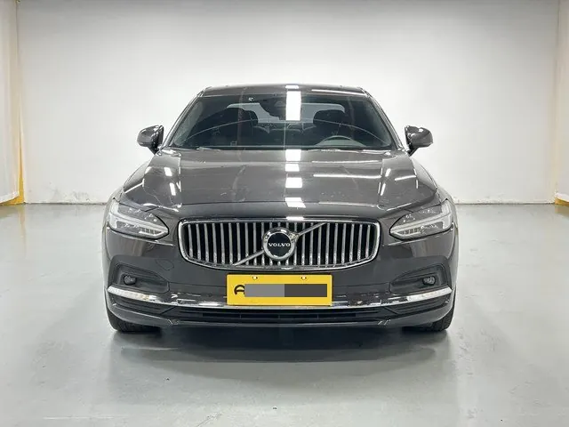 Volvo 2021 S90 48V 2.0T B5 Zhiyuan Sports Edition Automatic Gear 2