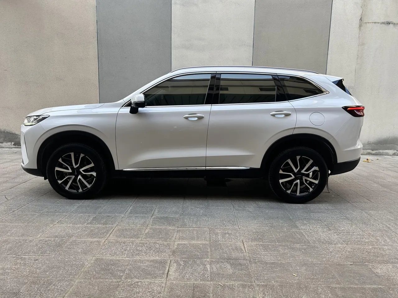 Haval 2024 H6 1.5T Two-Drive Max Automatic 3