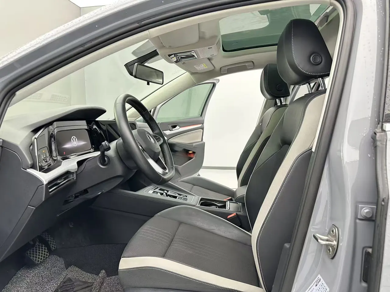 Volkswagen 2021 Golf 8 PRO 1.4TSI 280TSI First Edition Automatic 5