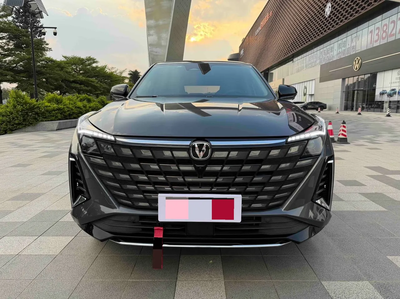 ChangAn 2025 UNI-Z 1.5T Luxury Automatic 2