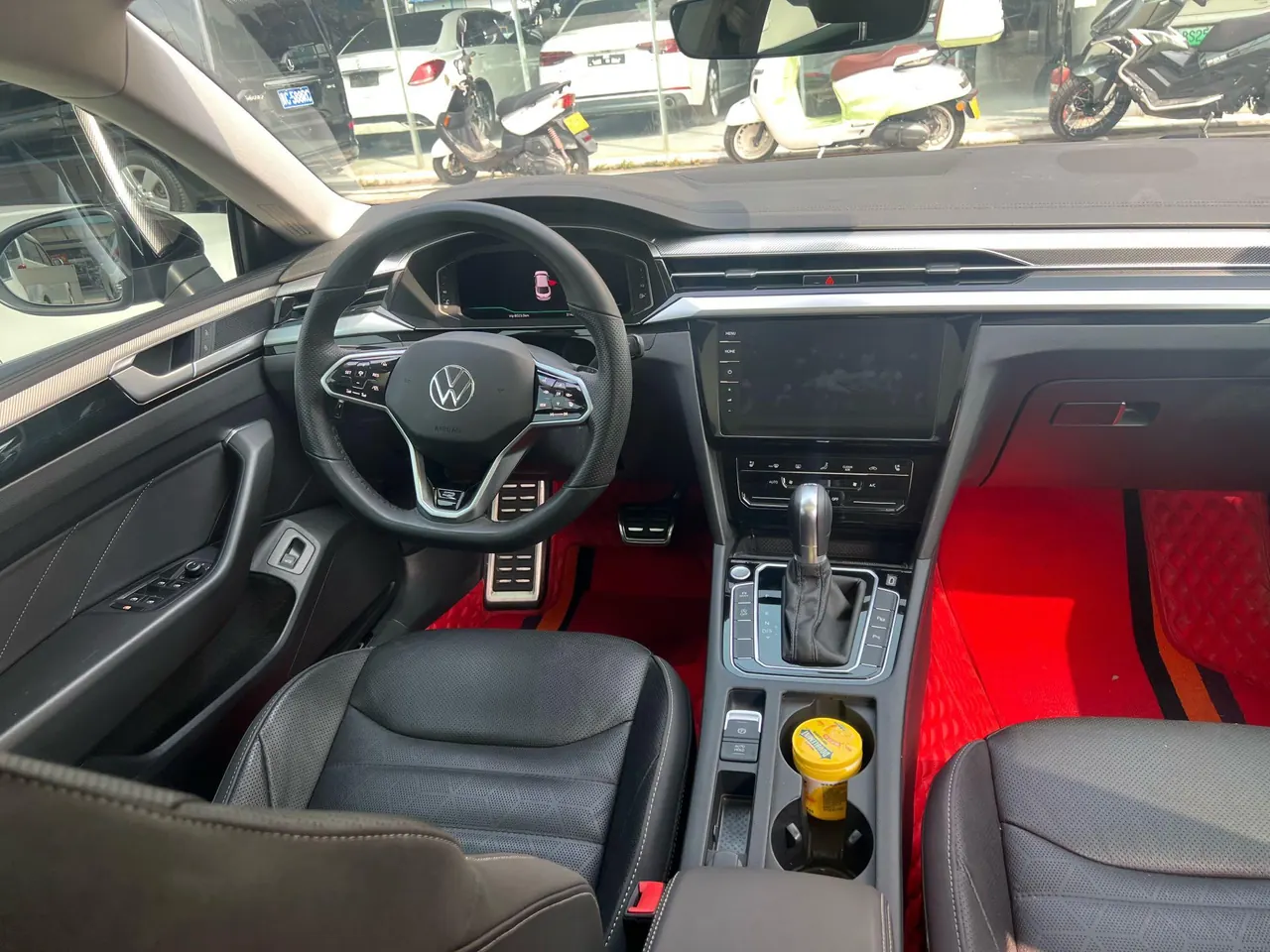 Volkswagen 2021 CC 2.0TSI 380TSI eye-catching automatic gear 4