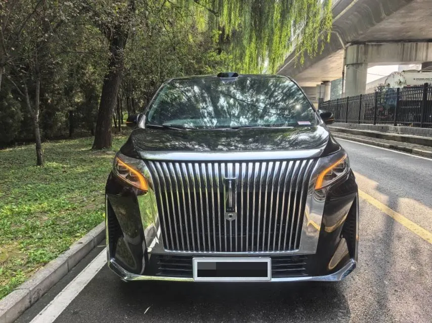 WEY 2025 VV7 Hi4 1.5T Four-Wheel-Drive Automatic Model 2