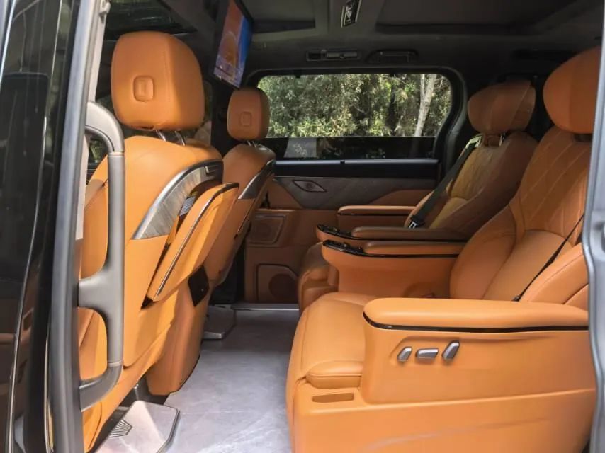 WEY 2025 VV7 Hi4 1.5T Four-Wheel-Drive Automatic Model 5