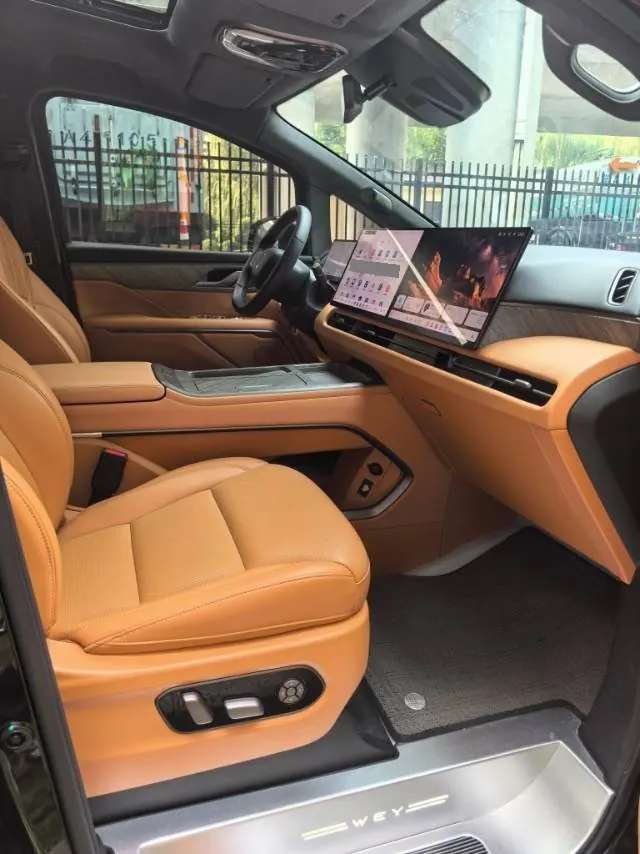 WEY 2025 VV7 Hi4 1.5T Four-Wheel-Drive Automatic Model 9