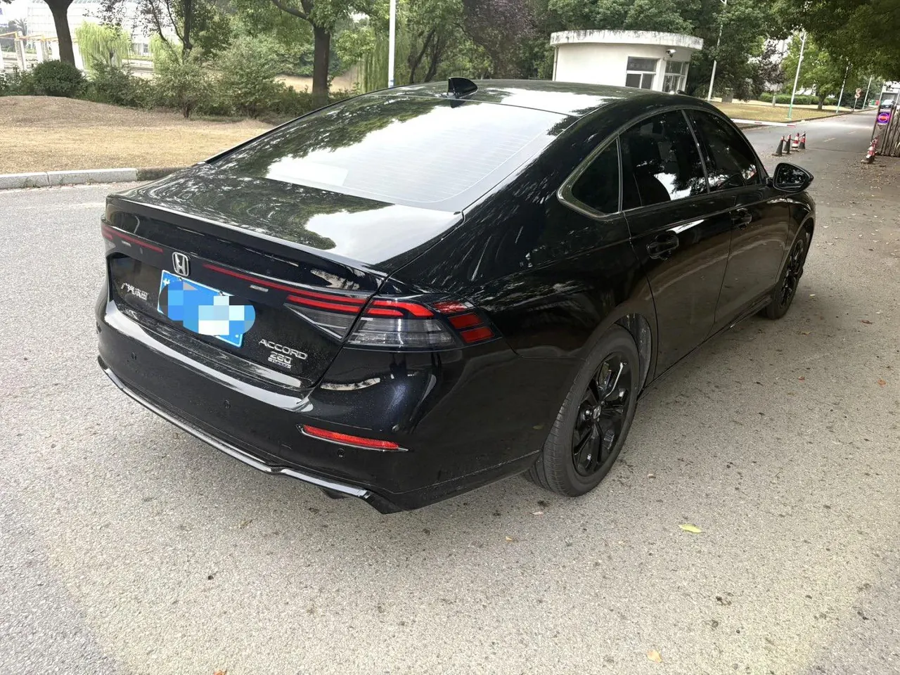 Honda 2025 11th Generation Accord 1.5T Stepless 260TURBO Sports Series Deluxe Automatic Gear 2