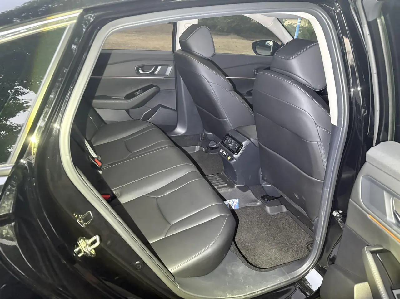 Honda 2025 11th Generation Accord 1.5T Stepless 260TURBO Sports Series Deluxe Automatic Gear 4
