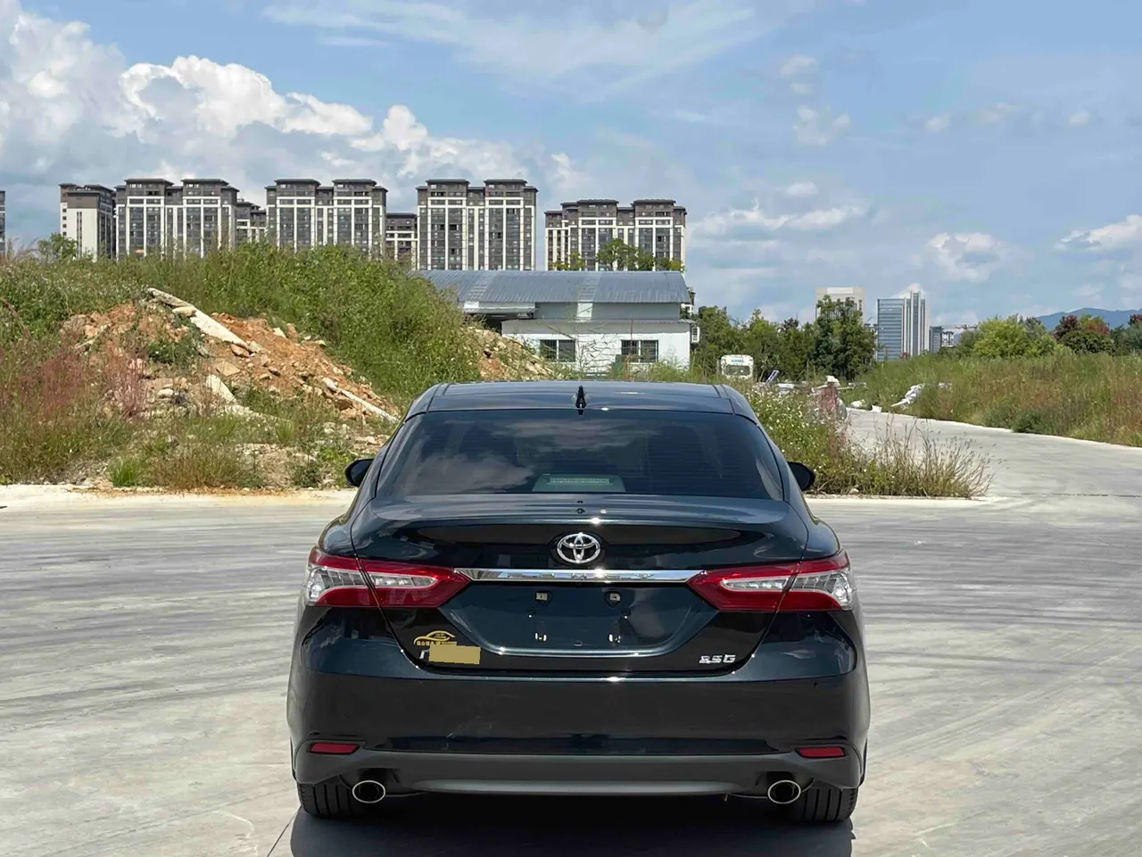 Toyota 2021 Camry 2.5G Deluxe Edition Automatic Gear 9