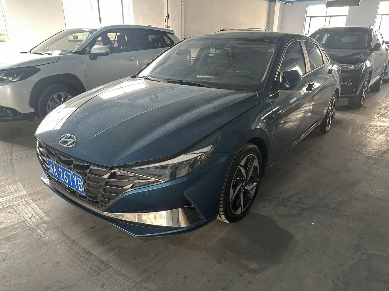 Open image lightbox: Hyundai 2021 Elantra-sedan 1.5 stepless GLX elite automatic gear