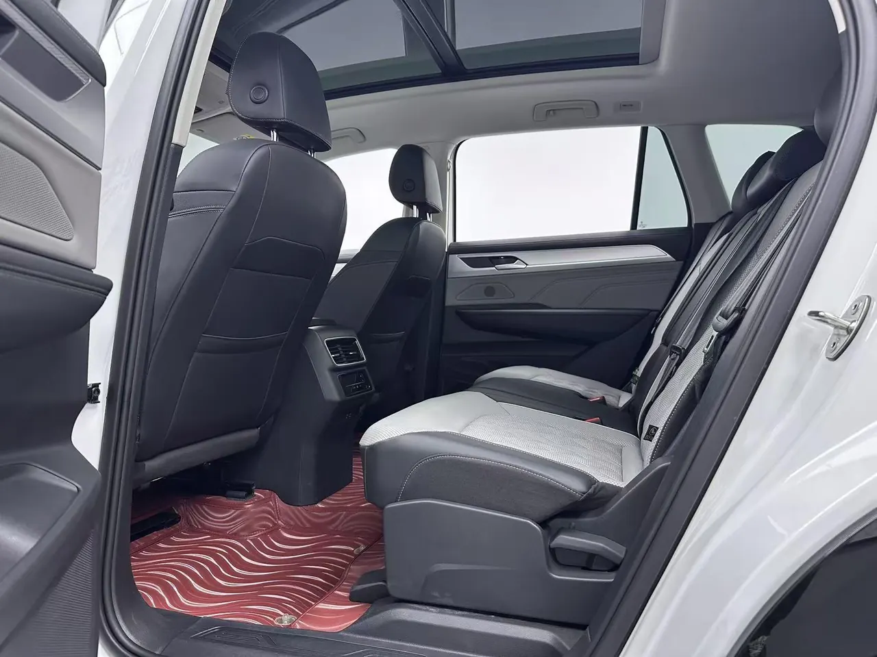 Volkswagen 2023 model tour R-Line 2.0TSI 380TSI four-wheel drive parade version automatic gear 5