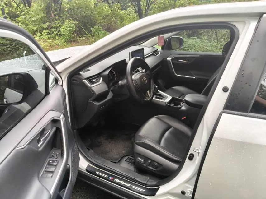 Toyota 2021 RAV4 Rongbo 2.0 Stepless Two-Drive Fashion PLUS Edition Automatic Gear 6