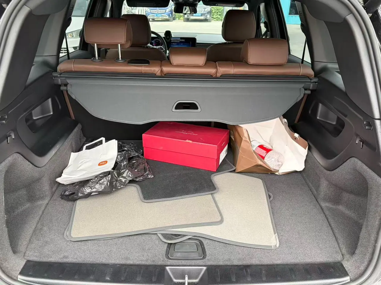Mercedes Benz 2025 GLB 220 48V 2.0T Sporty Model Automatic 5