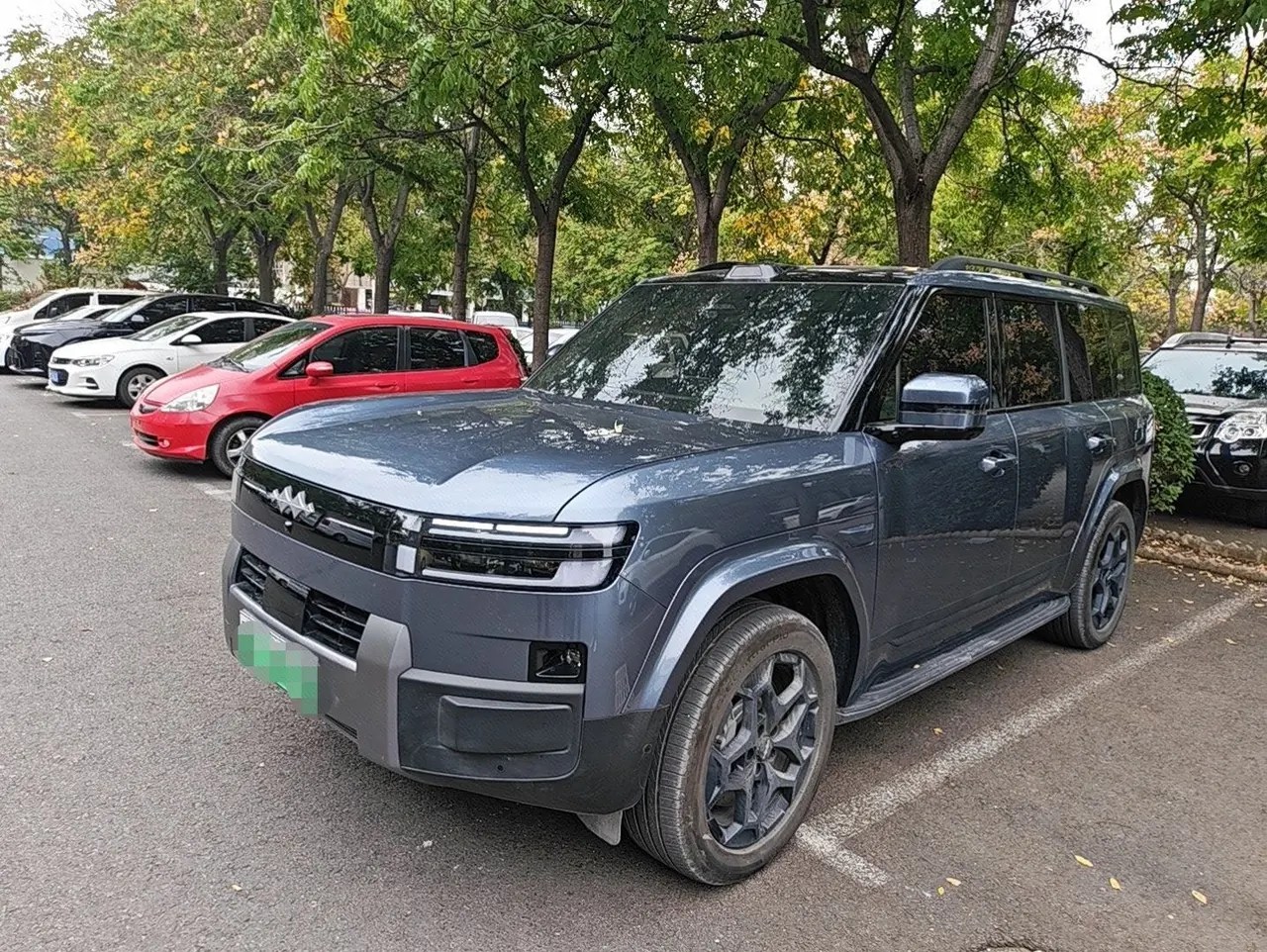 打开图片灯箱:FangChengBao 2025 titanium 7 1.5T stepless 190KM four-wheel drive Ultra version of automatic gear