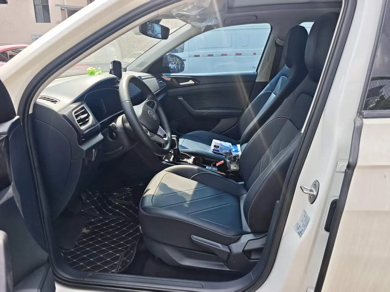 Volkswagen 2025 Tuyue Xinrui 1.5TSI 300TSI Sharp Enjoy Edition Automatic Gear 2