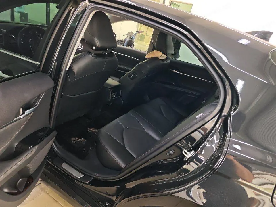 Toyota 2021 Camry 2.0G Stepless Deluxe Edition Automatic Gear 6