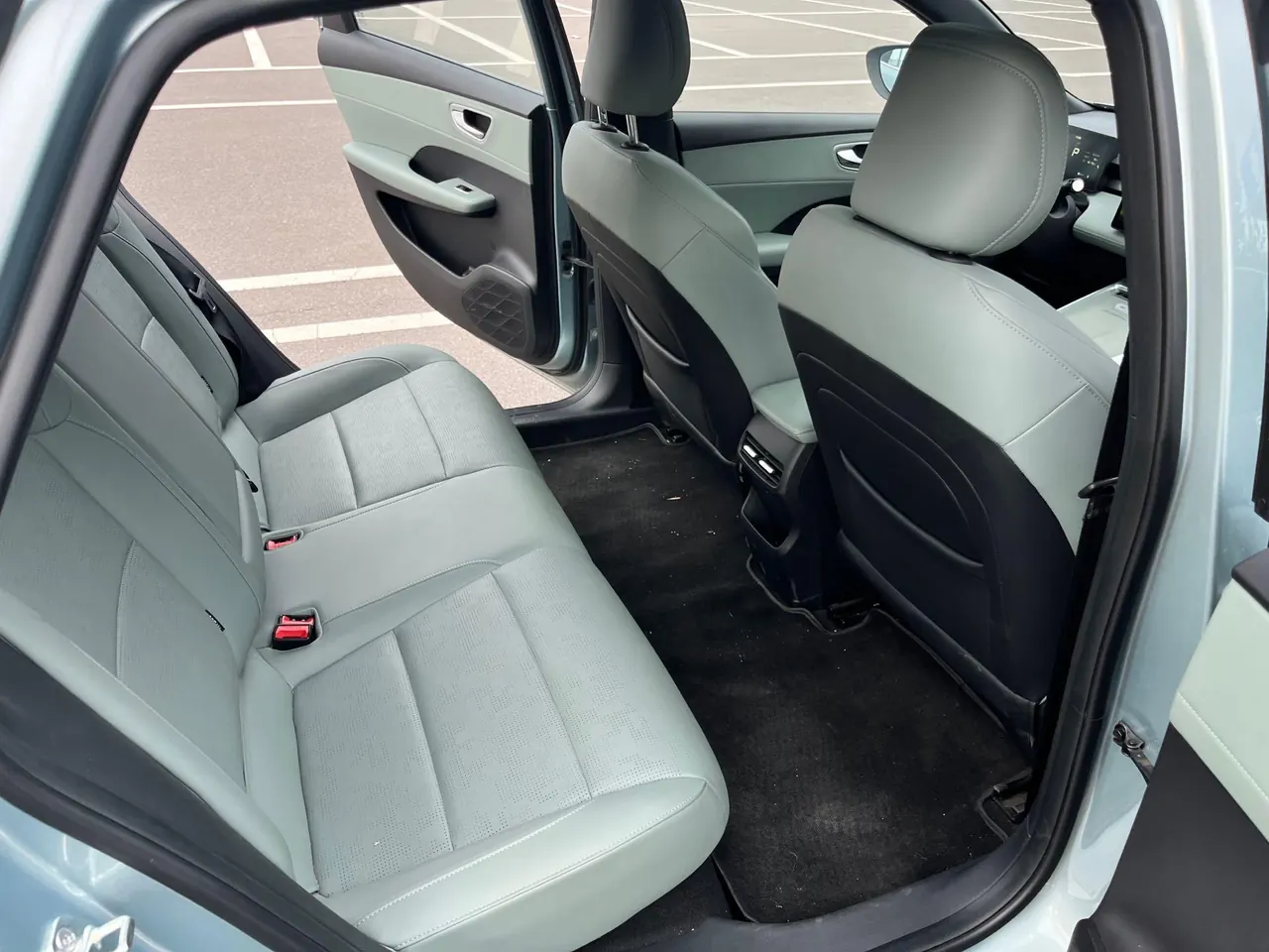 Roewe 2025 D 6 520km Smart Edition Automatic Gear 11