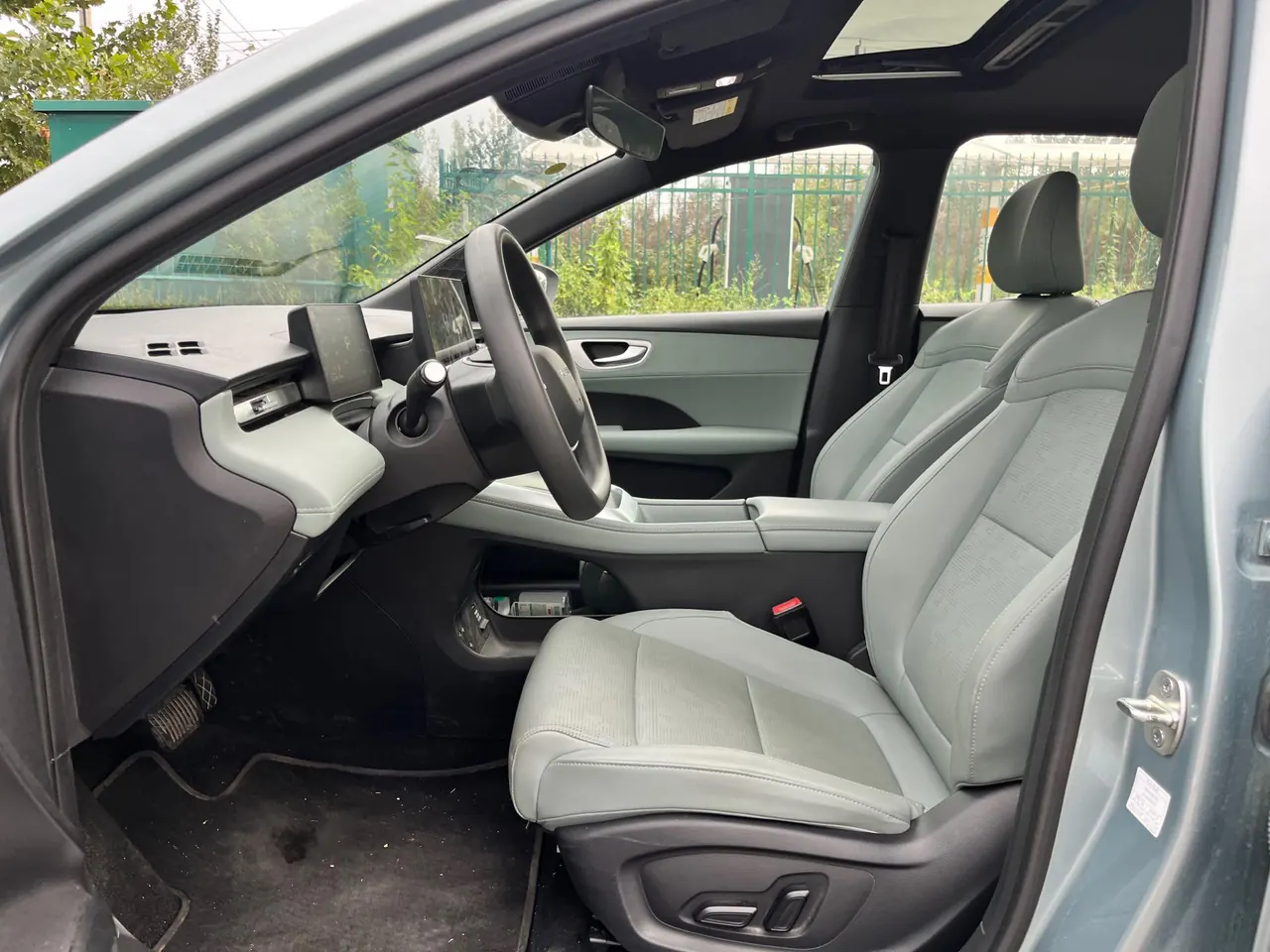 Roewe 2025 D 6 520km Smart Edition Automatic Gear 4