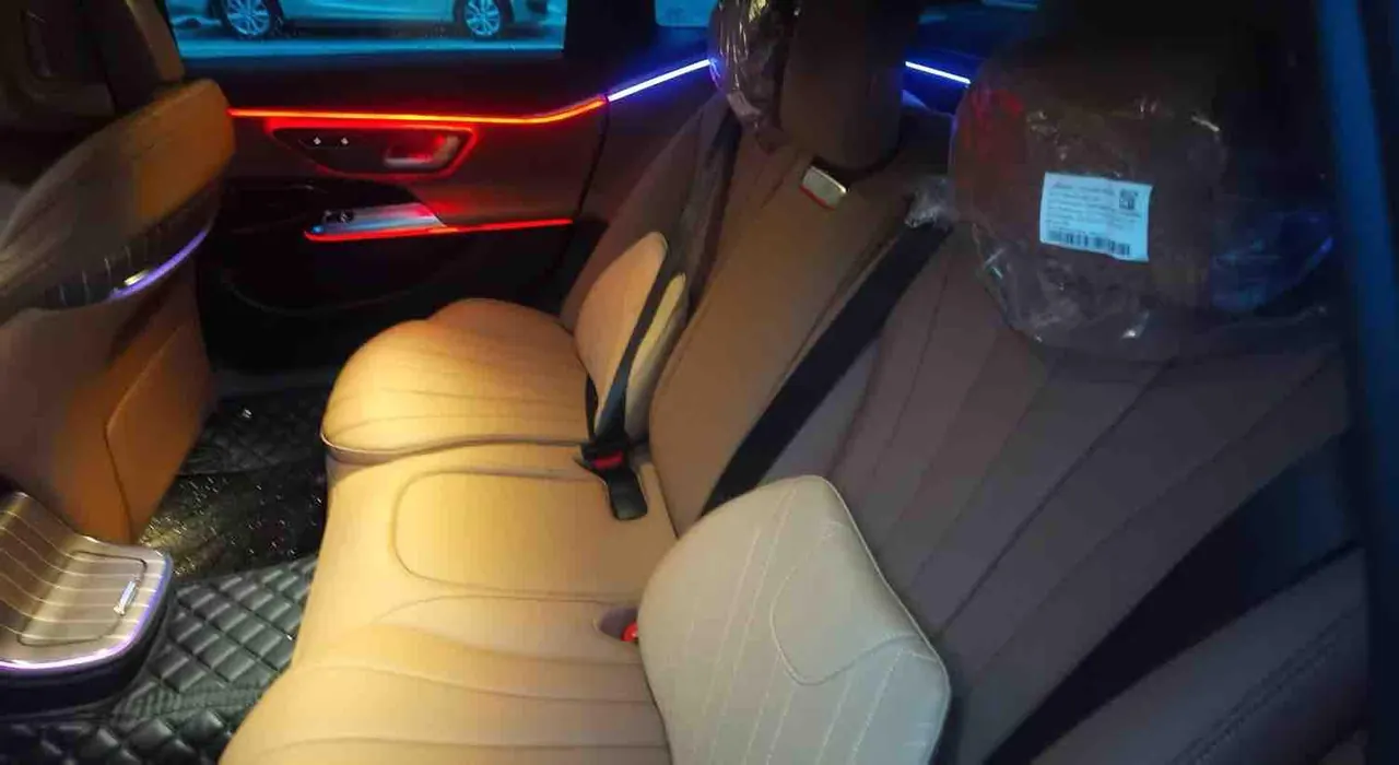 Mercedes Benz E-Class 2025 model E 300 L 48V 2.0T Luxury Edition Automatic 8