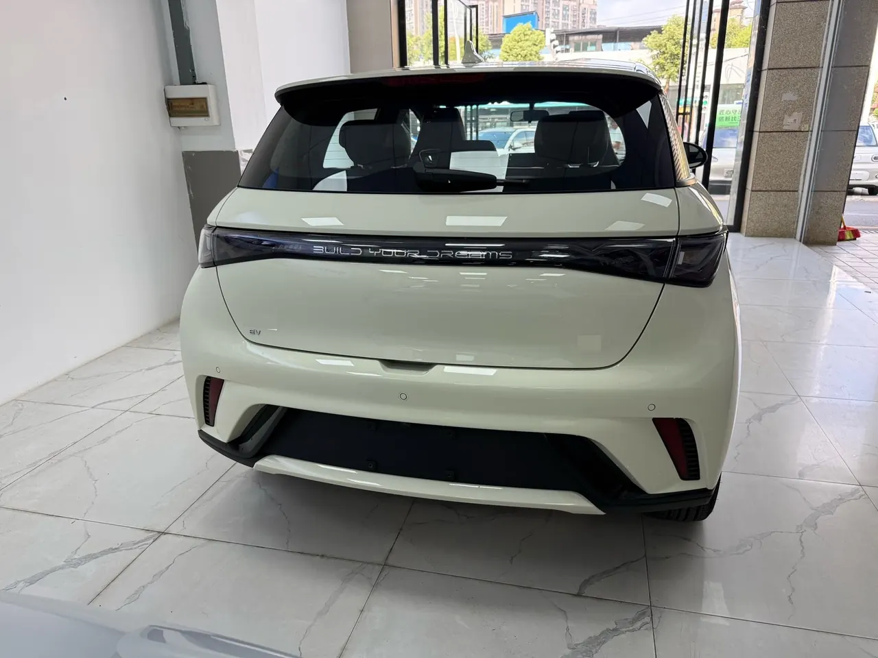 BYD 2025 Dolphins 420km Free Edition Automatic 5