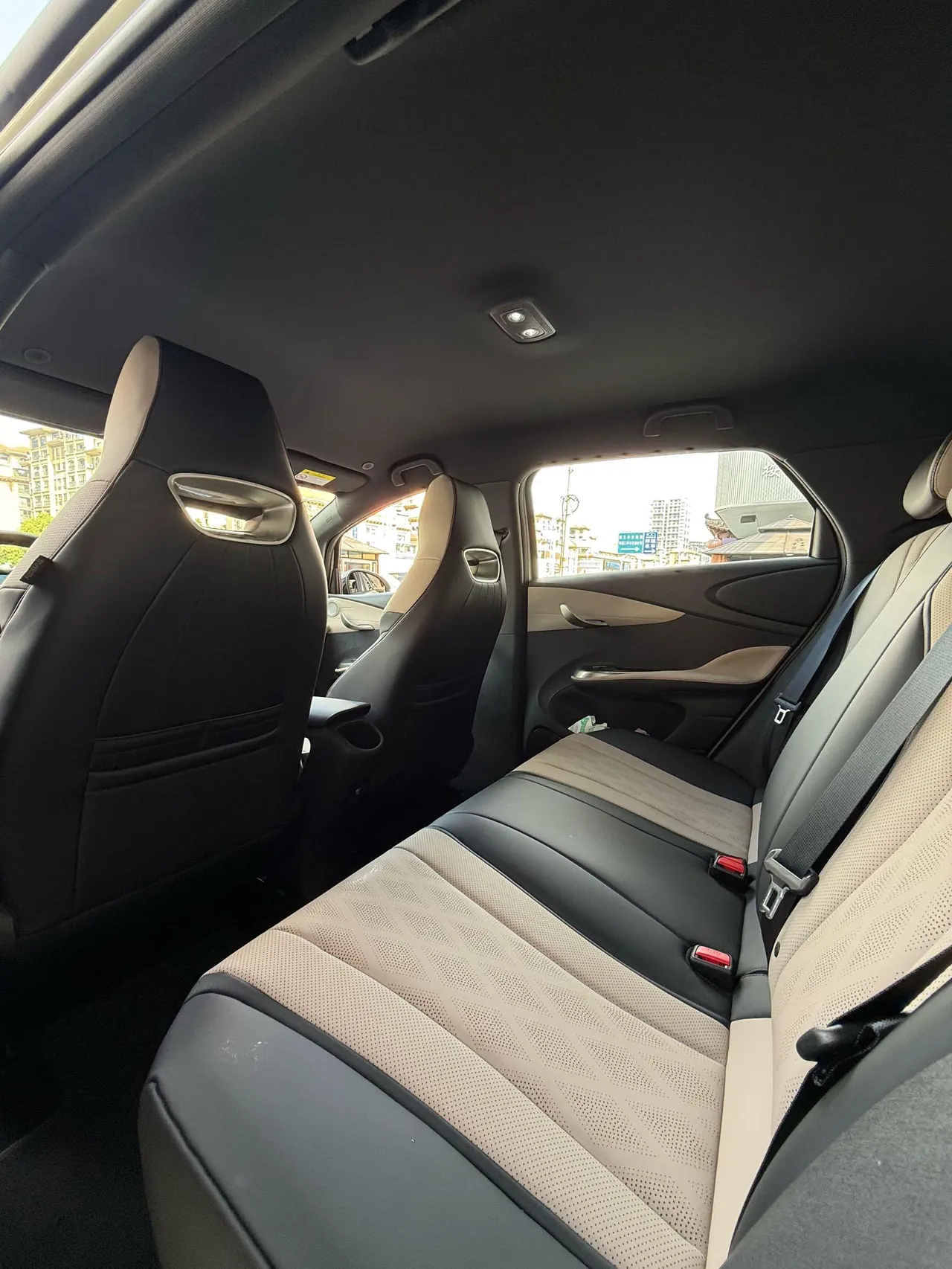 BYD 2025 Dolphins 420km Free Edition Automatic 8