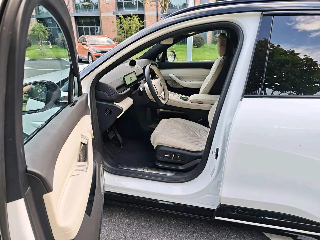 NIO 2025 ES6 75kWh automatic gear 2