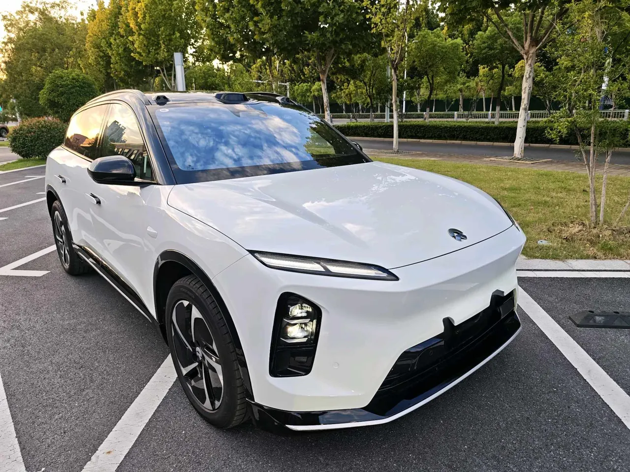 NIO 2025 ES6 75kWh automatic gear 8