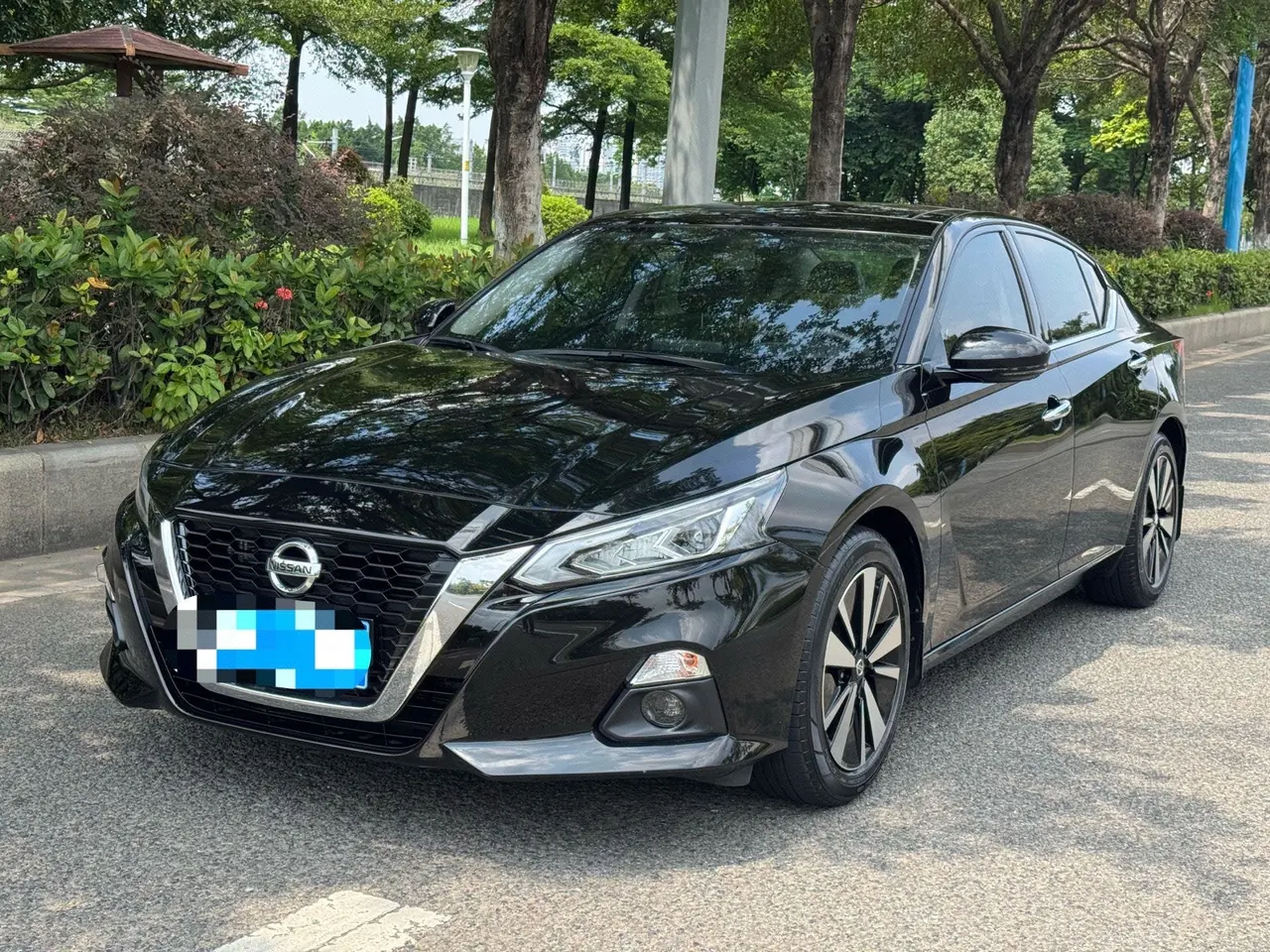 Открыть галерею: Nissan 2021 Teana 2.0 Stepless XL Comfort Edition Automatic Gear