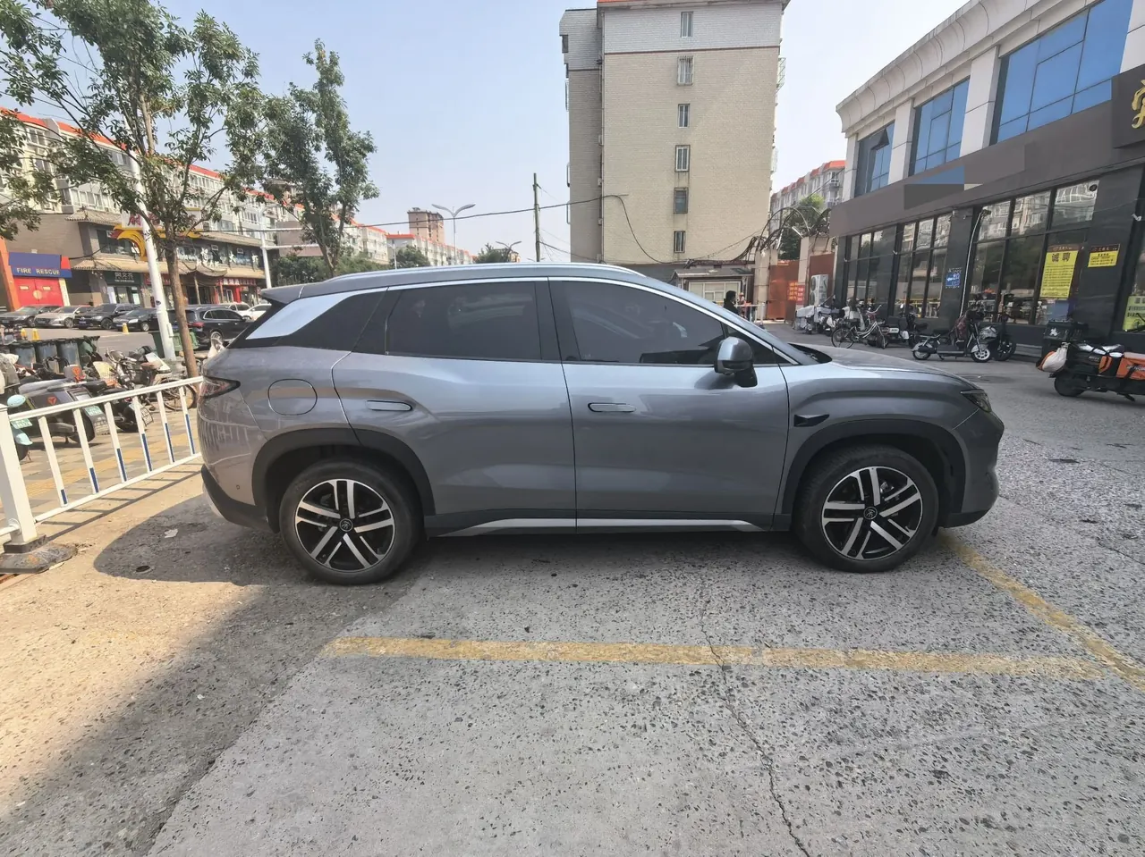 BYD 2025 Song L DM-i 1.5 Stepless Smart Driving Edition 112km Exceed Automatic Gear 4