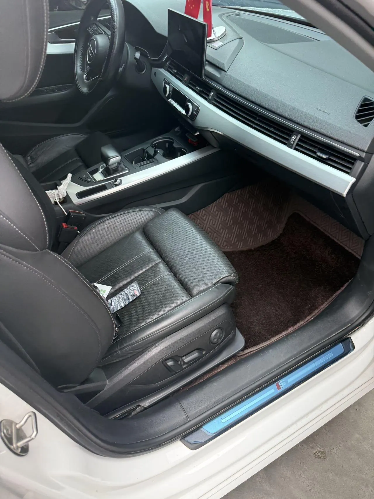 Audi 2020 A4L 2.0TFSI 40TFSI Deluxe Dynamic Automatic 2