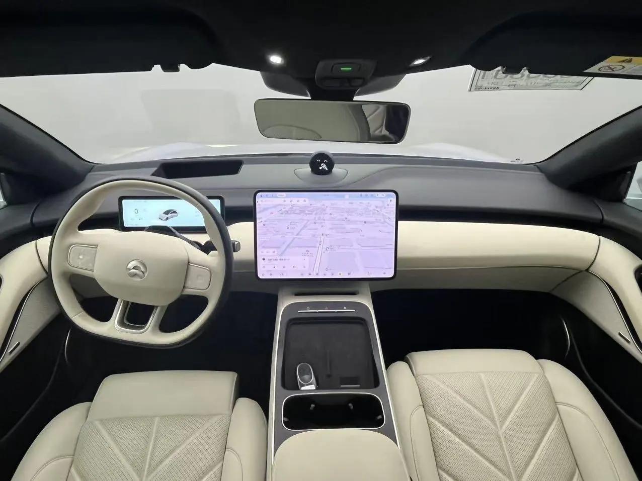 NIO 2025 ET5 75kWh automatic transmission 5