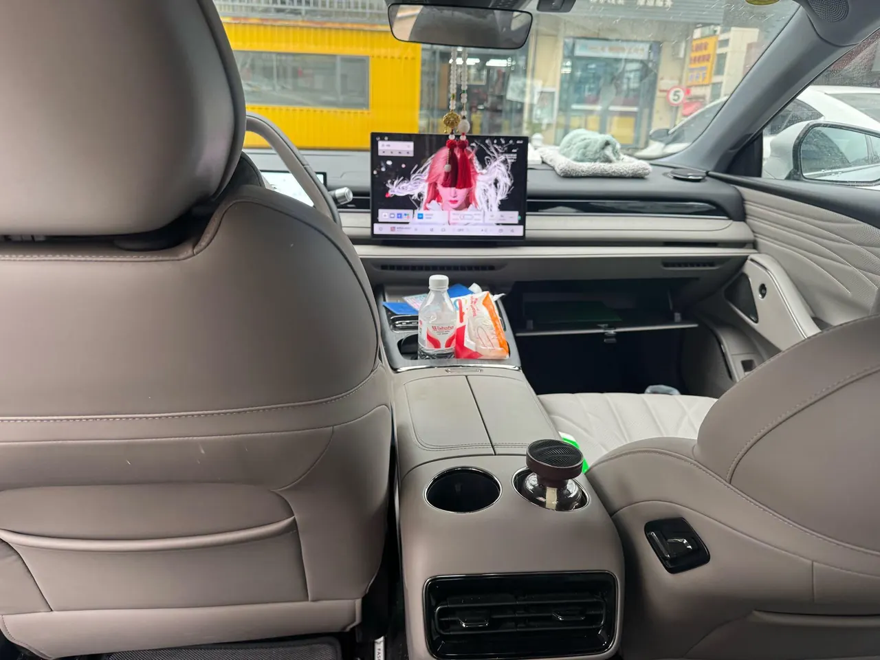 Geely Galaxy 2025 Xingyao 8 EM-i 1.5 130km Premium Edition Automatic Gear 5