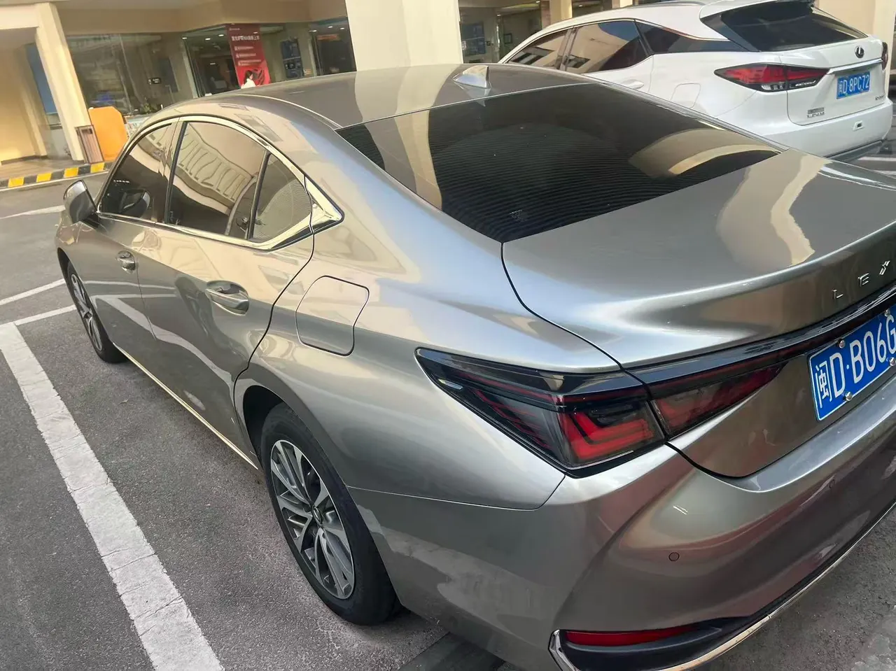 Lexus ES (Imported) 2025 ES200 2.0 Stepless Edition Automatic Gear 6