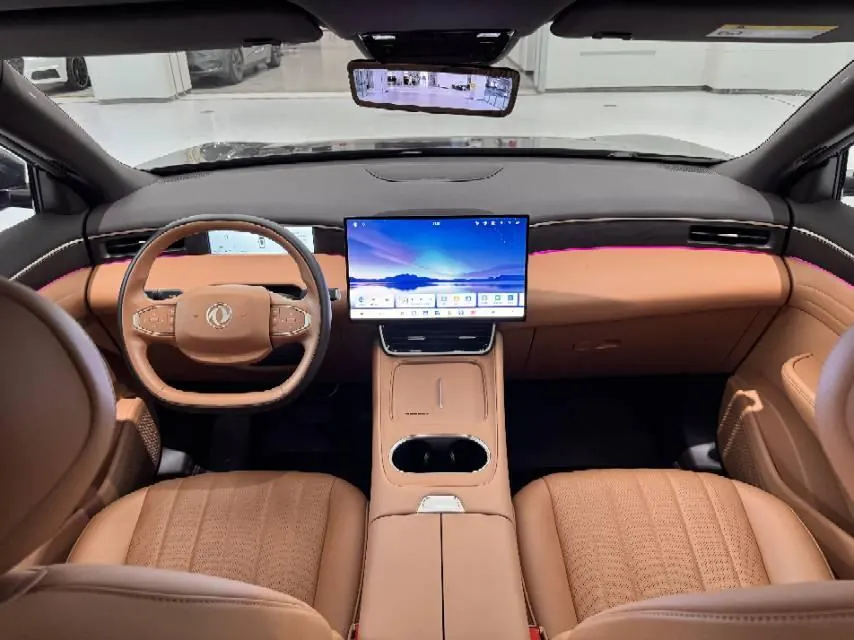 Aeolus 2025 L8 1.5T 185KM Dream Edition Automatic Gear 5