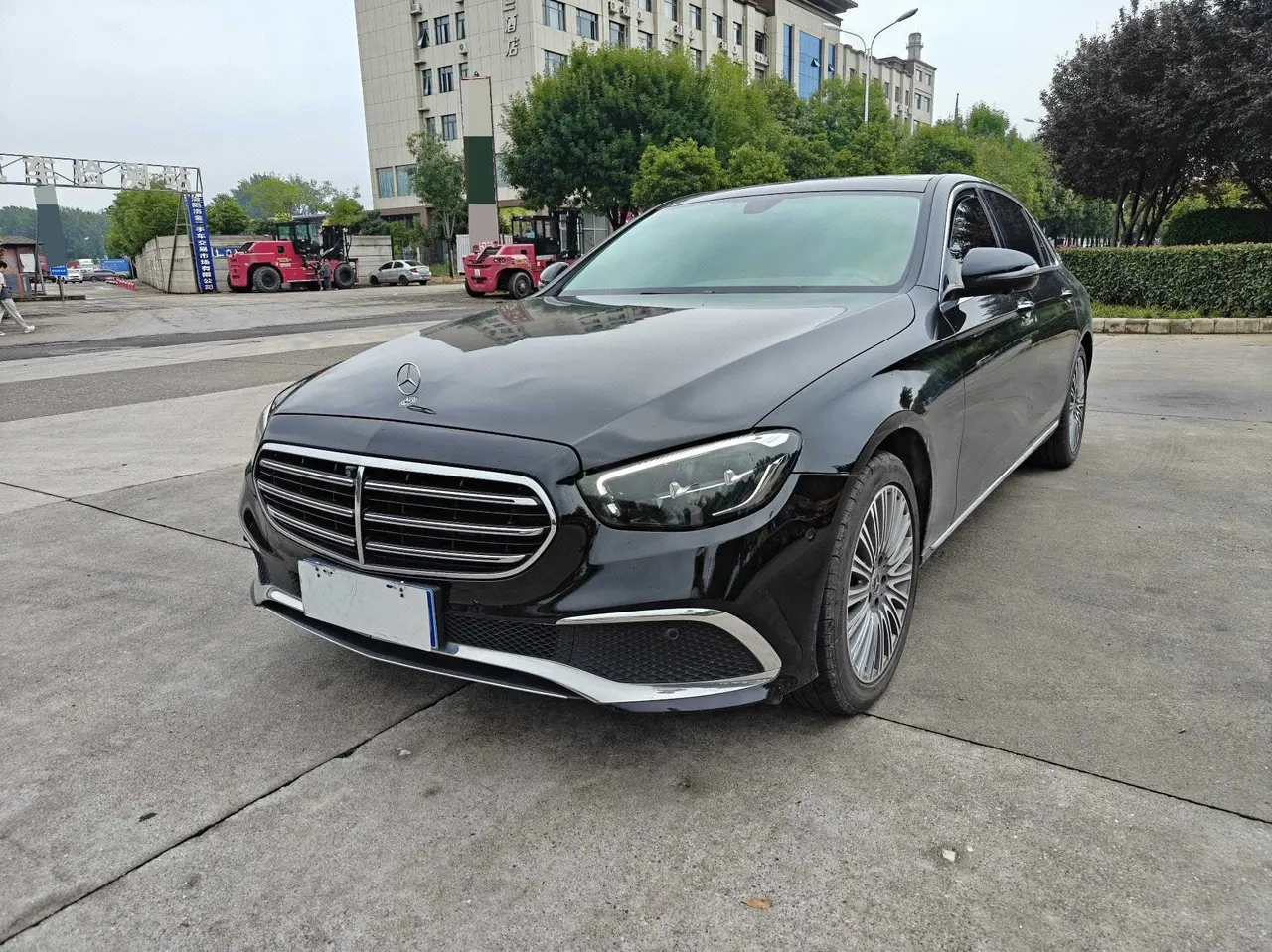 Open image lightbox: Mercedes Benz E Class 2021 E 300 L 2.0T Luxury Automatic Gear