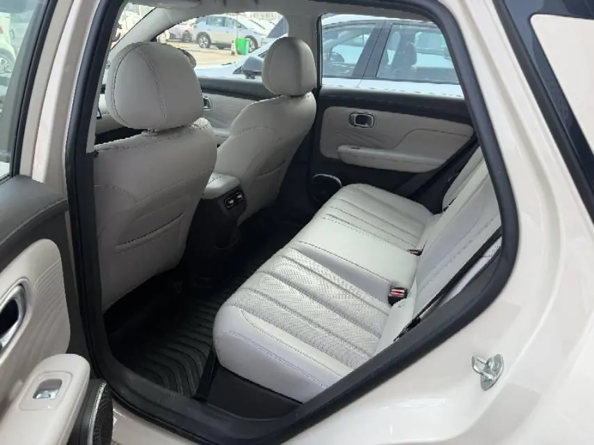 GAC Aion 2025 AION UT 420 Smart Edition Automatic Gear 4