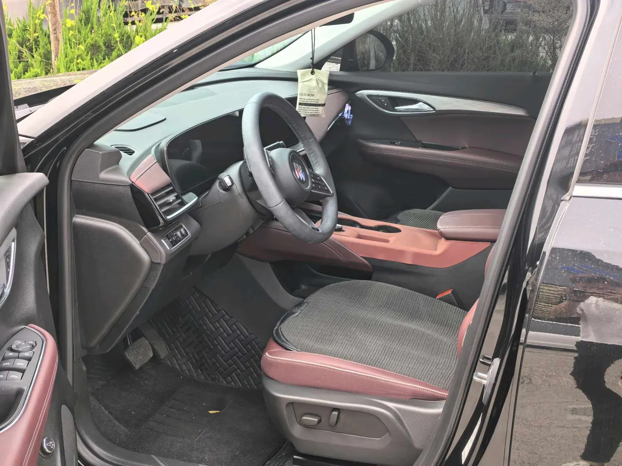 Buick 2025 Angkewei Plus 2.0T 28T Two-Drive Platinum Edition Automatic Gear 5