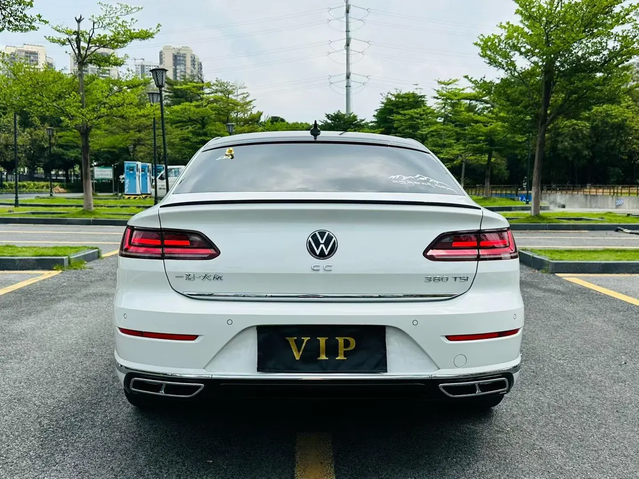 Volkswagen 2023 CC 2.0TSI 380TSI Shining Edition Automatic Gear 8