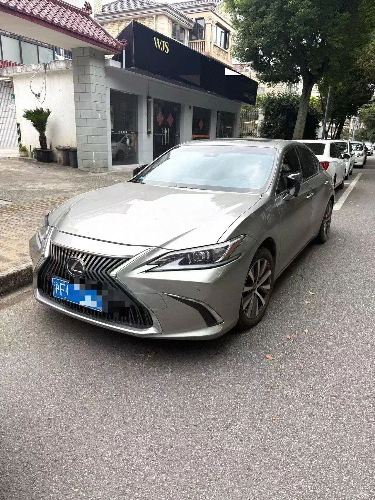 Открыть галерею: Lexus ES (Imported) 2020 ES200 2.0 Stepless Premium Edition Automatic Gear