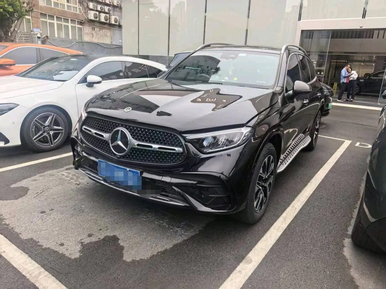 Open image lightbox: Mercedes Benz 2023 GLC 260 L 4MATIC 48V 2.0T Luxury 7-seat Automatic Gear