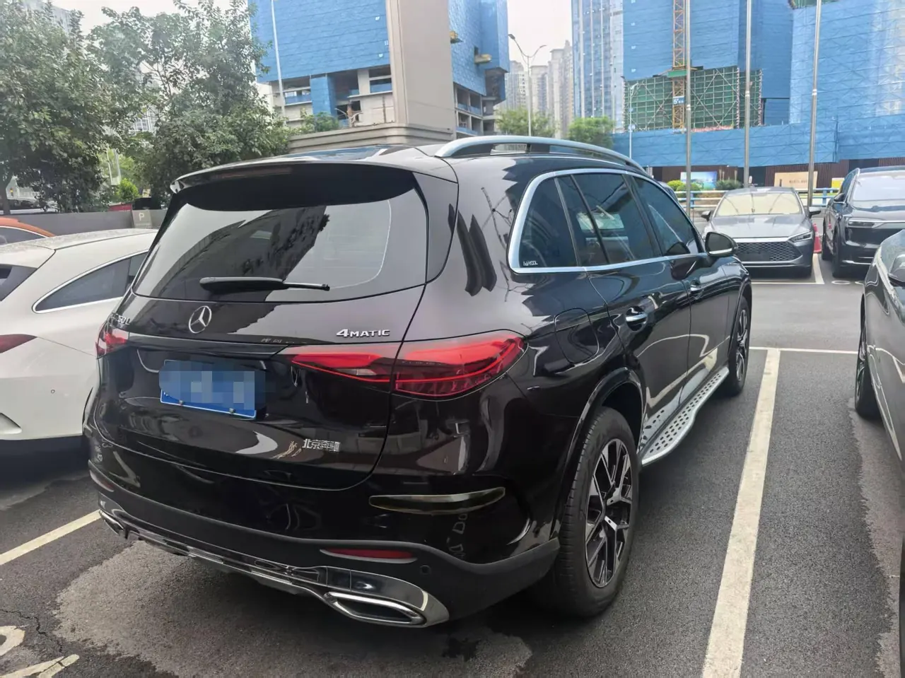 Mercedes Benz 2023 GLC 260 L 4MATIC 48V 2.0T Luxury 7-seat Automatic Gear 5